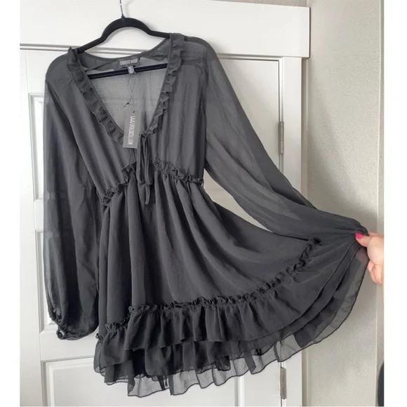 Dress for @emmikinzz - Picture 4 of 4